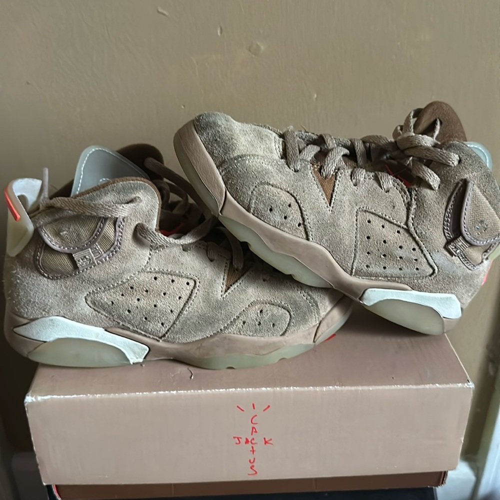 Travis Scott Jordan 6 British Khaki